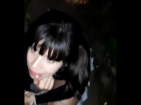 ❤️ 在街上膨胀的阴茎，以换取糖果 ❤️❌ Porn video❌️❤